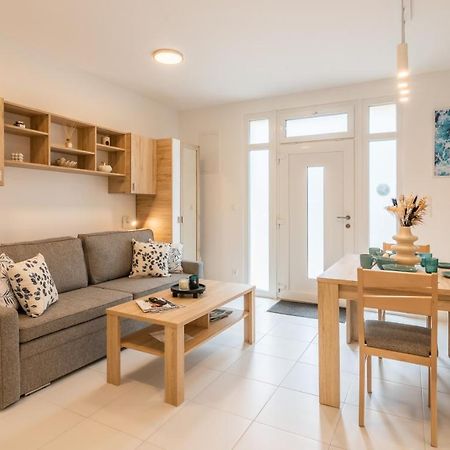 Mosonmagyaróvár Jegmadar & Fekete Golya Apartmanok מראה חיצוני תמונה