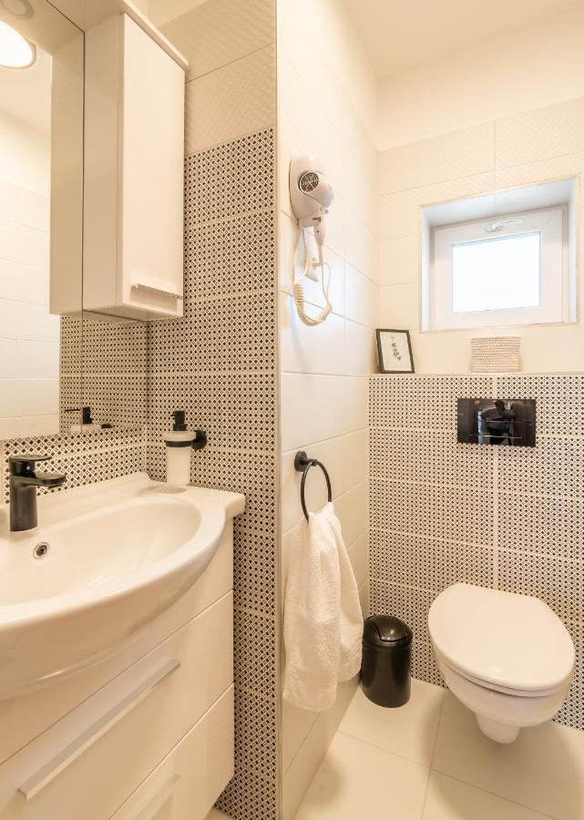 Mosonmagyaróvár Jegmadar & Fekete Golya Apartmanok מראה חיצוני תמונה