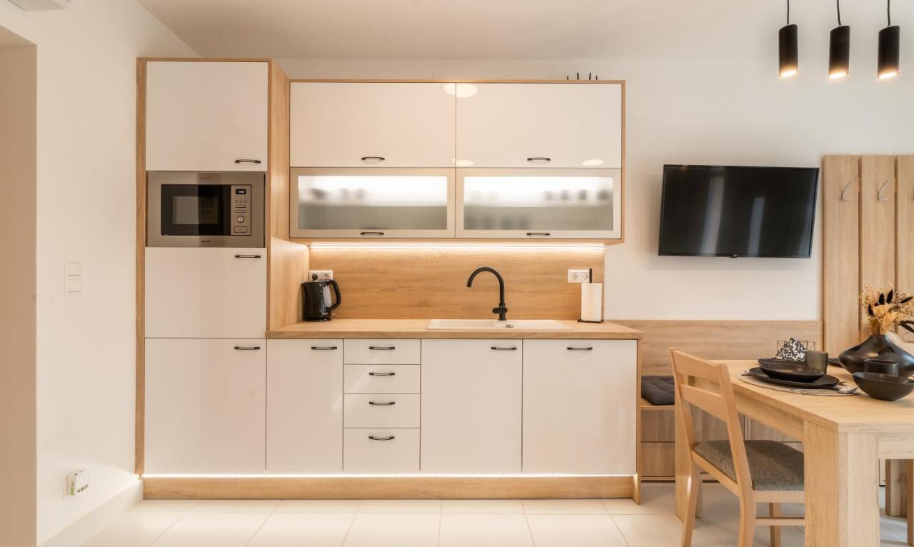 Mosonmagyaróvár Jegmadar & Fekete Golya Apartmanok מראה חיצוני תמונה