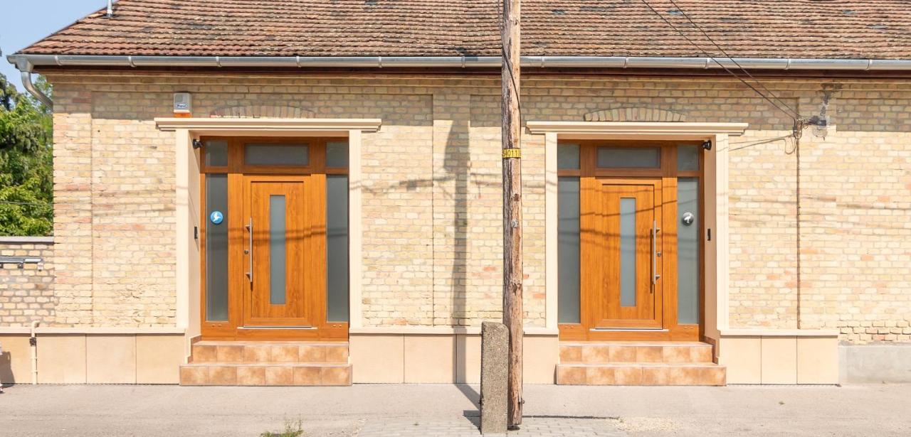 Mosonmagyaróvár Jegmadar & Fekete Golya Apartmanok מראה חיצוני תמונה